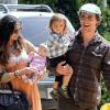 Matthew McConaughey, Camila Alves en compagnie de leur petit Levi et de leur adorable Vida se rendent à un anniversaire à Malibu le 3 avril 2010
