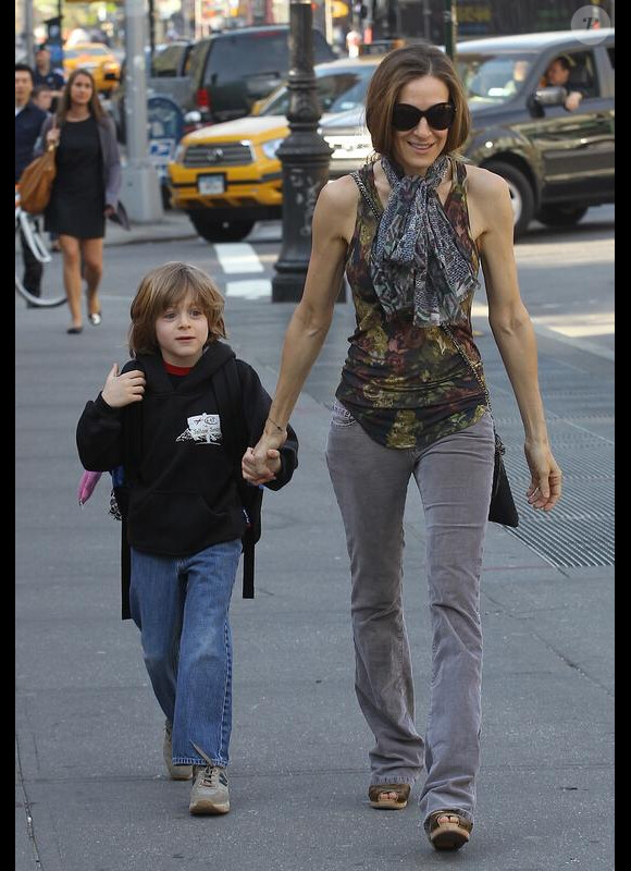 Sarah Jessica Parker accompagne James Wilkie à l'école le 8 avril 2010 à New York