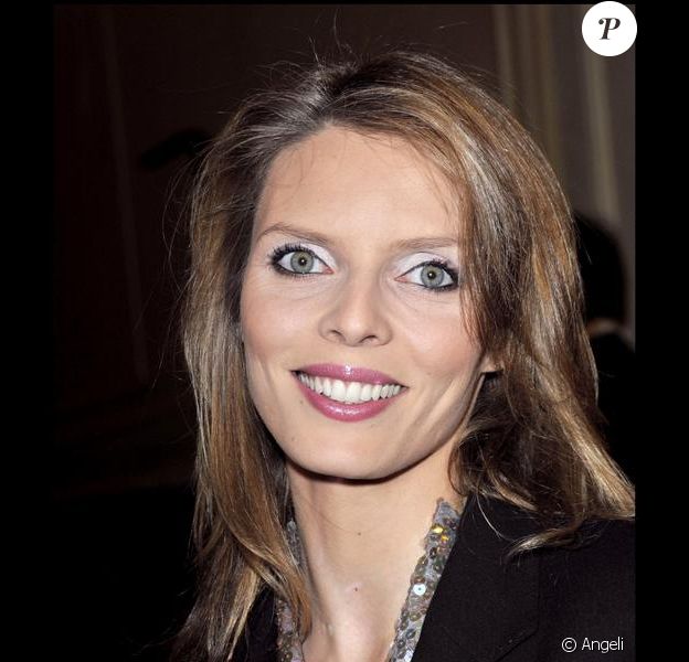 Sylvie Tellier, invitée sur le plateau de Morandini!, mercredi 7 avril s'exprime sur la tornade médiatique autour du départ de Geneviève de Fontenay de la Société Miss France.