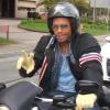 Gary Dourdan au volant d'une moto, à Marina del Rey (Californie), le 9 avril 2010 !