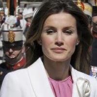 Letizia d'Espagne : Toute seule, classe et digne, elle est prête à gouverner l'Espagne !