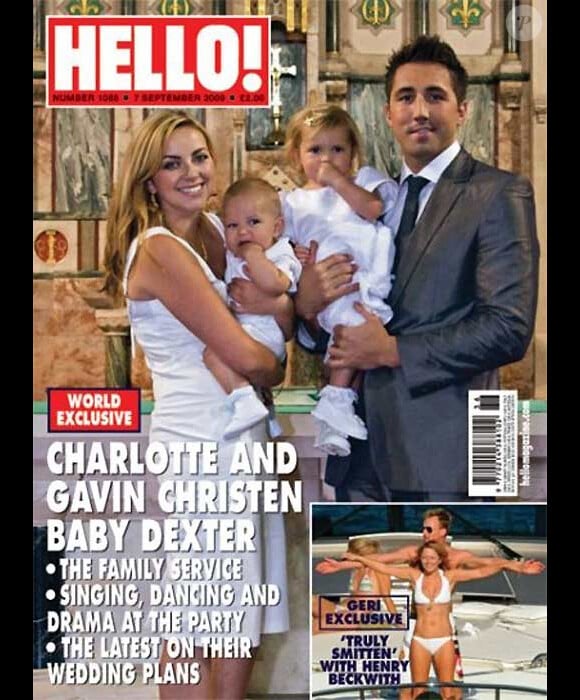 Charlotte Church avec son compagnon Gavin Henson et leurs deux enfants en couverture d'Hello en septembre 2009