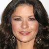 La ravissante Catherine Zeta-Jones sur tapis rouge...
