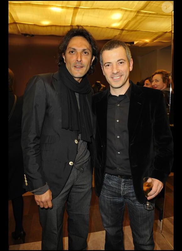 Olivier Sitruk et Bruno Putzulu à l'ouverture de la boutique Fratelli Rossetti, au 237 rue Saint-Honoré, à Paris. Avril 2010