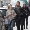 Kylie Minogue et un ami faisant du shopping à Paris