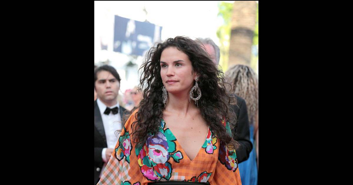 Barbara Cabrita lors de la montée des marches le 13 mai ...