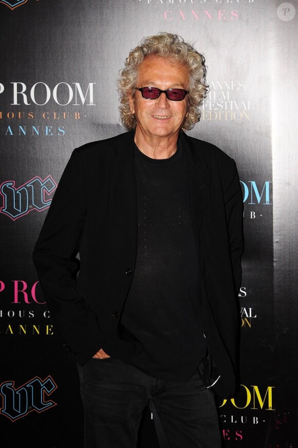 Luc Plamondon pose lors d'une soirée au VIP Room à Cannes durant le 63ème Festival de Cannes le 16 mai 2010