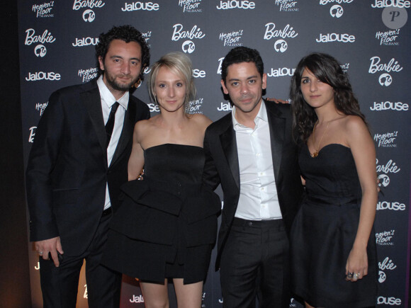 Manu Payet, Géraldine Nakache, Audrey Lamy et un ami à la soirée donnée en l'honneur de Barbie (Cannes, 16 mai 2010)