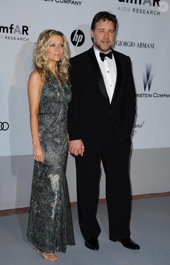 Russell Crowe et son épouse au gala de l'amfAR le 20 mai 2010 à Antibes