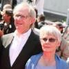 Ken Loach et sa femme sur le tapis rouge du festival de Cannes le 20 mai 2010