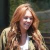 Miley Cyrus, dans les rues de Los Angeles le vendredi 21 mai, retrouve sa meilleure amie Mandy, qu'elle n'a pas revue depuis de longs mois.