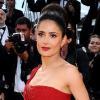 Salma Hayek à Cannes dans une fabuleuse robe rouge signée Gucci