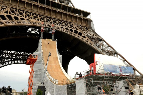 Un record pour Taig Khris, au pied de la Tour Eiffel, le samedi 29 mai.
