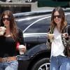 Rachel Bilson se prend une amende pour mauvais stationement alors qu'elle était sortie pour aller chercher un café chez Starbucks avec une amie le 25 mai 2010 à Los Angeles