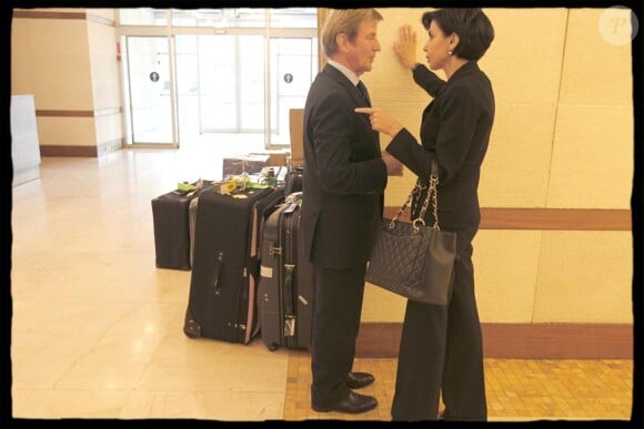 Rachida Dati à  son arrivée à l'aéroport d'Istanbul où elle a croisé son toujours très ami Bernard Kouchner
