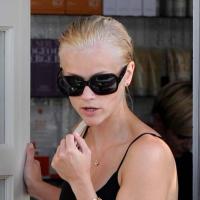 Reese Witherspoon loupée par son coiffeur et angoissée par Robert Pattinson !