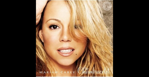 Mariah Carey sur la pochette de son album Charmbracelet sorti en 2002
 