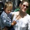 Kelly Rutherford et son fils Hermes profitent du doux soleil de Los Angeles. Le 12 juin 2010