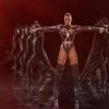 Kelly Rowland domine la situation à coups de looks et de chorégraphies dans le clip de Commander, premier extrait de son troisième album produit par David Guetta