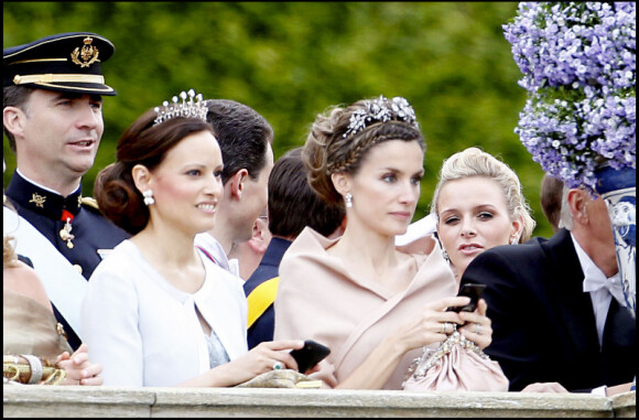 La princesse Letizia lors de la cérémonie de mariage de Victoria de Suède le 19 juin. 
