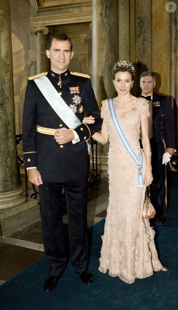 Letizia et Felipe lors du mariage de Victoria de Suède le 19 juin 2010