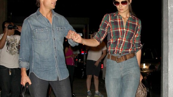 Tom Cruise et sa Katie s'offrent deux soirées romantiques alors que Suri fait des folies de son corps ! Mais Katie boude ? (réactualisé)