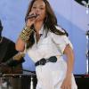 Alicia Keys, enceinte, chante lors de l'émission Good Morning America à Central Park à New York le 25 juin 2010 