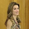 Letizia d'Espagne reçoit plusieurs associations dans le palais de Zarzuelas à Madrid le 28 juin 2010