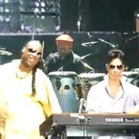 Regardez l'incroyable surprise de Prince à Stevie Wonder !