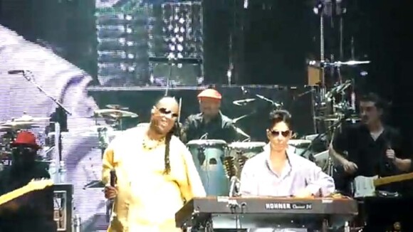 Regardez l'incroyable surprise de Prince à Stevie Wonder !