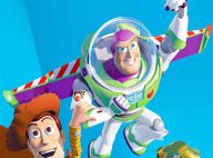Regardez la compétition opposant les jouets de "Toy Story 3" aux nouveaux produits high-tech !