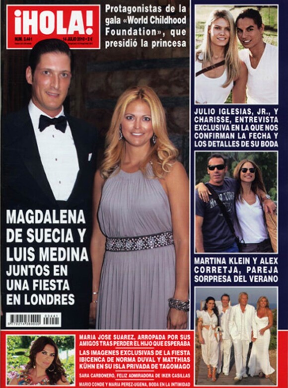 L'ancien tennisman espagnol Alex Corretja, après un mariage d'une quinzaine d'années avec Marta, connaît un nouvel amour... A l'été 2010, il s'affiche avec le mannequin Martina Klein (cf. une de Hola!) !