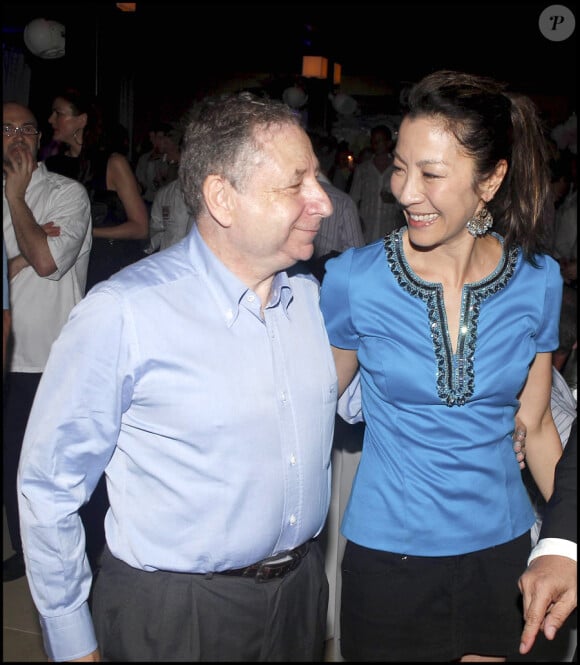 Jean Todt et Michelle Yeoh lors de la soirée de l'hôtel Muse le 14 juillet 2010 à Ramatuelle