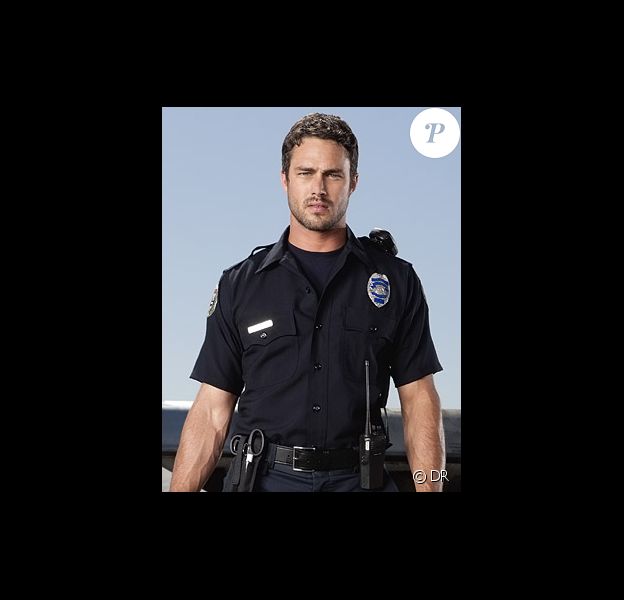 Vampire Diaries Un Autre Beau Gosse Va Faire De L Ombre Aux Heros Purepeople