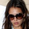 Jessica Alba à l'aéroport de Los Angeles le 6 août 2010