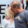 Le 13 août 2010, Kelsey Grammer, 55 ans, et Kayte Walsh, sa jeune compagne de 29 ans, enceinte, affichent leur amour dans les rues de New York.