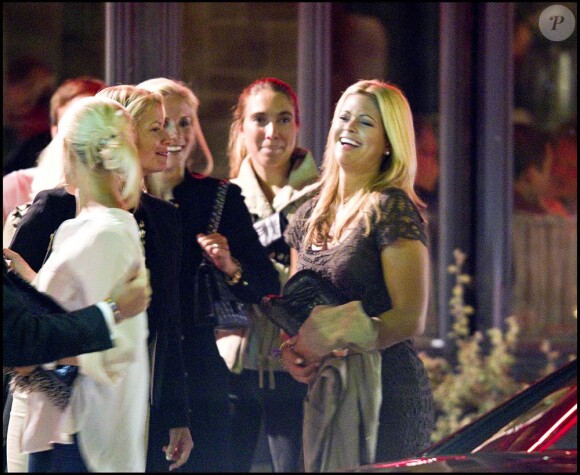 Le 19 août 2010, la princesse Madeleine de Suède a réuni ses amis pour une soirée dans un restaurant de Stockholm, avant de repartir à New York.