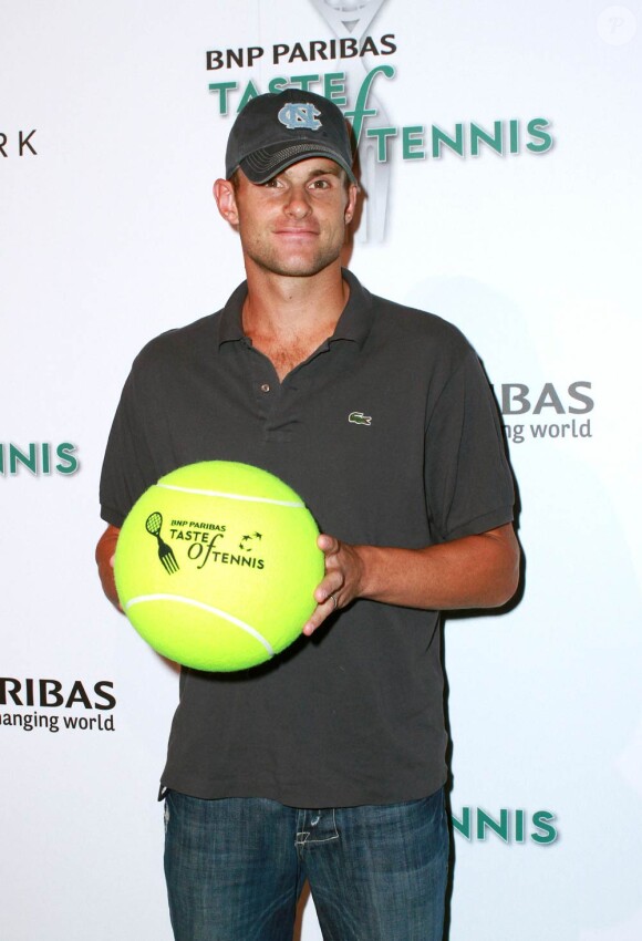 L'hôtel W de New york accueillait le 26 août 2010 la 11e édition de Taste of Tennis, avec la participation d'Andy Roddick.