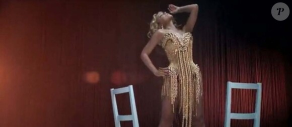 Kylie Minogue, images extraites du clip Get outta my way, septembre 2010