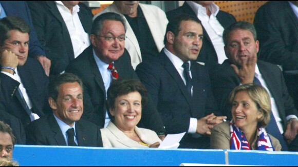 Nicolas Sarkozy, Pascal Obispo, Cécile de Ménibus et tous les people et politiques qui ont encouragé en vain les Bleus...