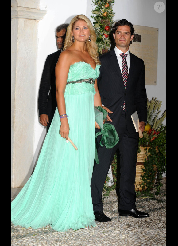La Princesse Madeleine de Suède et le Prince Carl Philip de Suède au mariage du Prince Nikolaos de Grèce et Tatiana Blatnik fin août en Grèce.