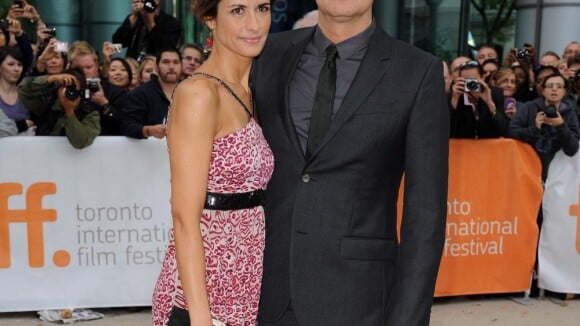 Colin Firth : Toujours élégant sur tapis rouge, au côté de sa très belle femme !
