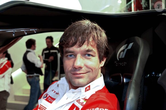 Sébastien Loeb, en passe de remporter en 2010 son septième titre mondial, peut compter sur le fervent soutien de The Eldorados, auteurs de l'hymne Unser Sebastien Loeb !