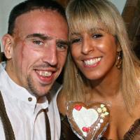 Franck Ribéry et sa femme Wahiba punis : privés de folklore et de culotte...