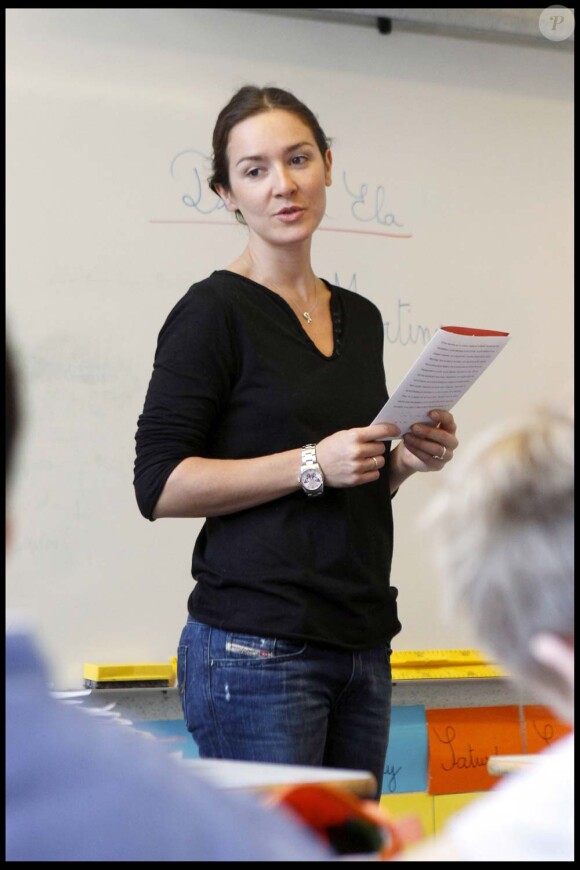 Lecture de la dictée d'ELA à l'école Blanche de Castille à Paris, le 18 octobre 2010 : Emmanuelle Boidron