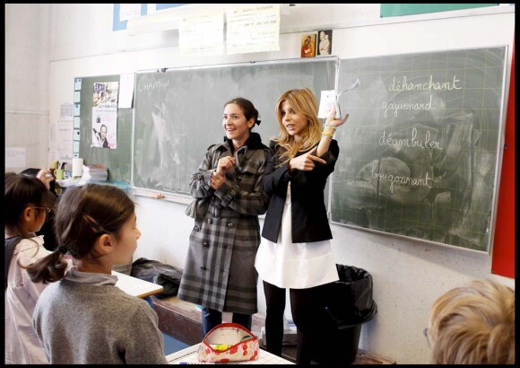 Lecture de la dictée d'ELA à l'école Blanche de Castille à Paris, le 18 octobre 2010 : Emmanuelle Boidron et Najoua Belyzel