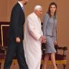 Felipe et Letizia d'Espagne accueillaient samedi 6 novembre le pape Benoît XVI pour une visite de deux jours.