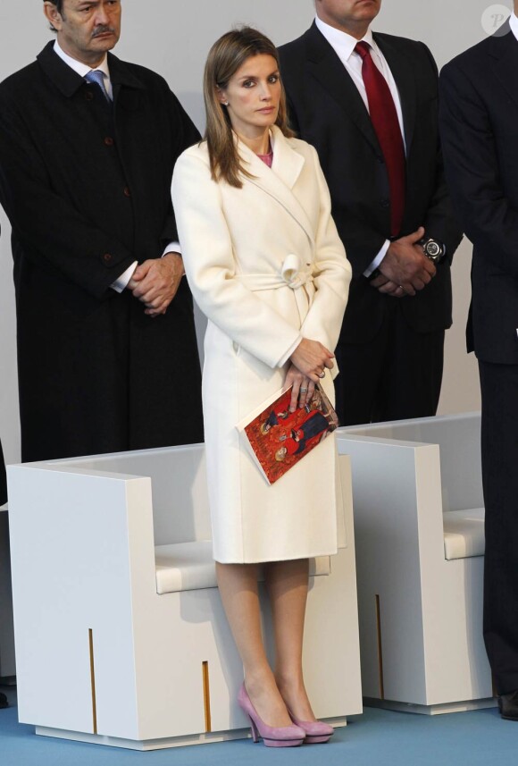 Samedi 6 novembre, Letizia et Felipe d'Espagne assistaient à la messe papale à Compostelle.