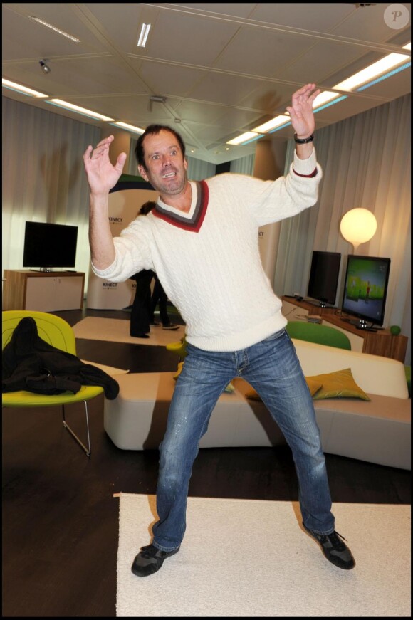Christian Vadim à l'occasion du lancement de la nouvelle console Kinect pour X Box 360 chez Microsoft à Paris, le 9 novembre 2010