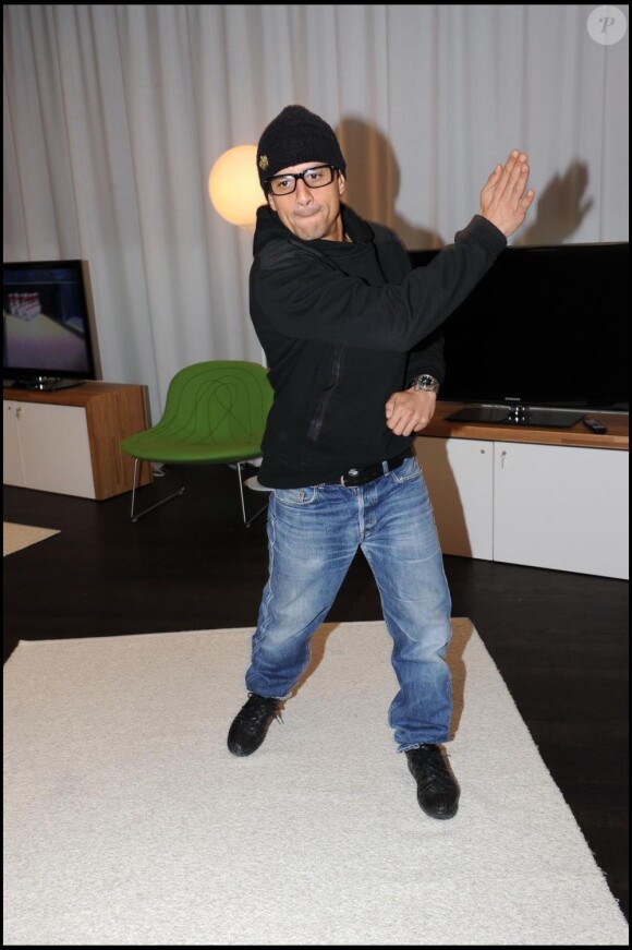 Saïd Taghmaoui à l'occasion du lancement de la nouvelle console Kinect pour X Box 360 chez Microsoft à Paris, le 9 novembre 2010